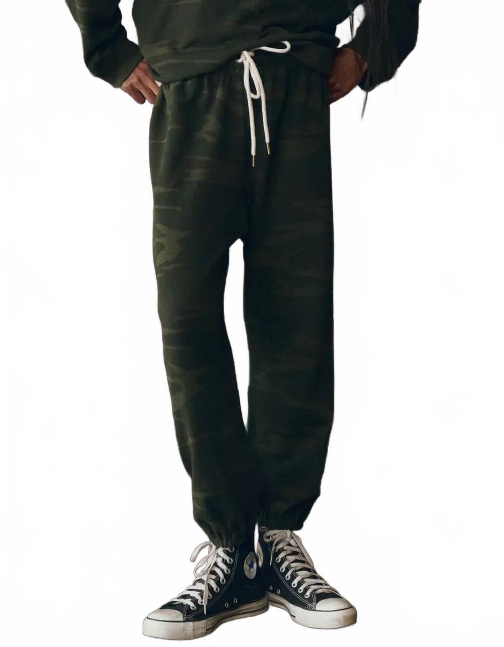 NEW THE GREAT. the stadium sweatpant in forest camo